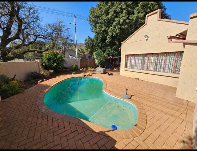 3 BEDROOM HOUSE FOR SALE IN ANNLIN